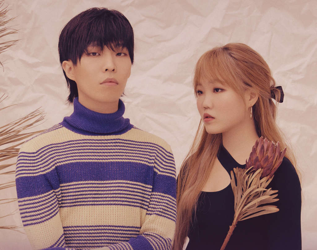 Brother-Sister Duo AKMU Renews Contract With YG Entertainment