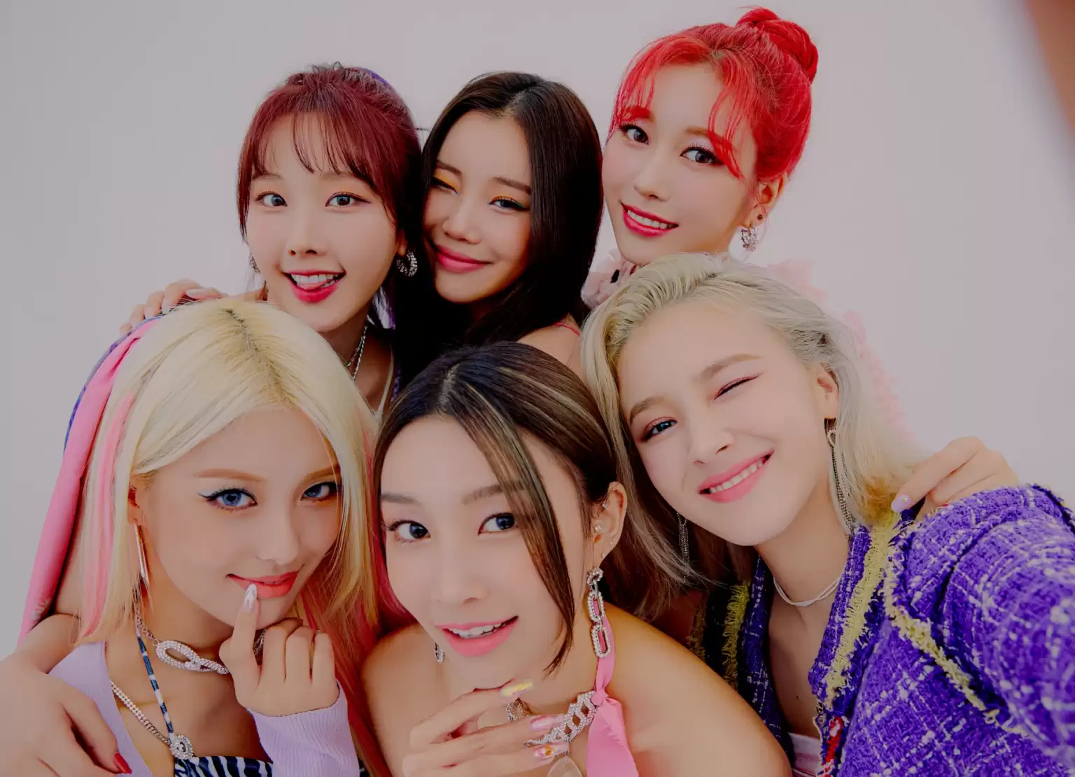 All MOMOLAND Members Leave Label After 7 years