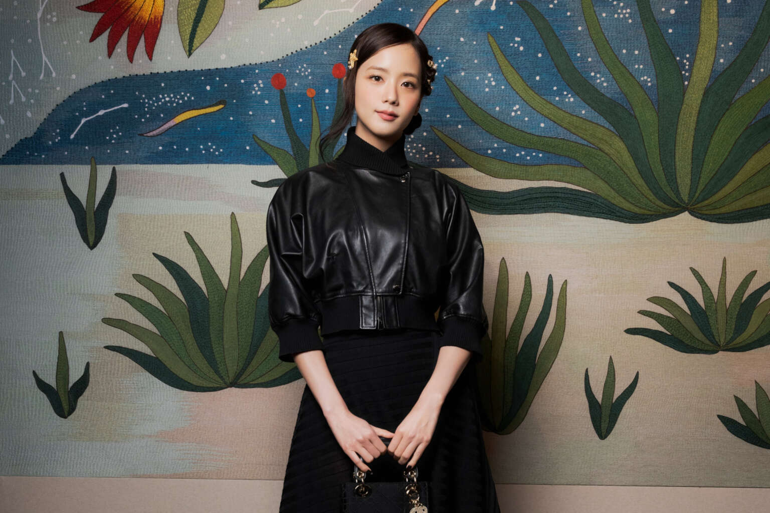 BLACKPINK’s Jisoo Signs Global Solo Deal With Warner Records
