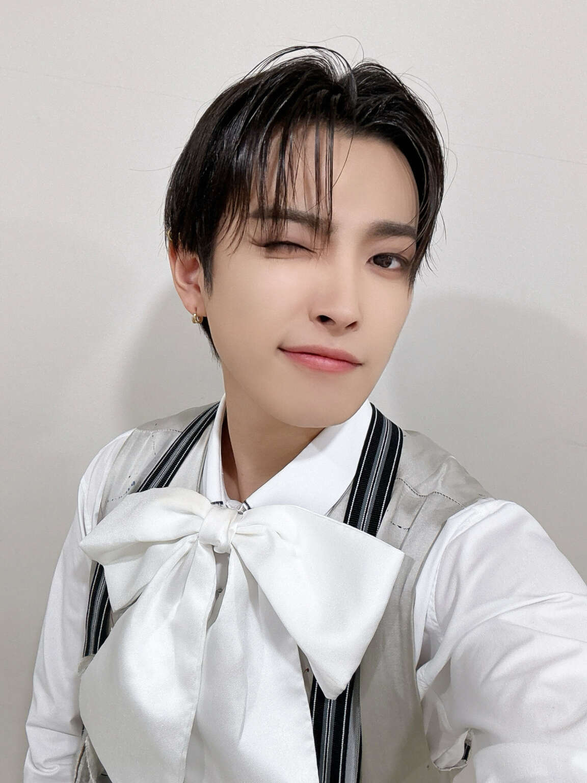 ATEEZ’s Hongjoong Jumps On Odetari’s Song ‘SMB’