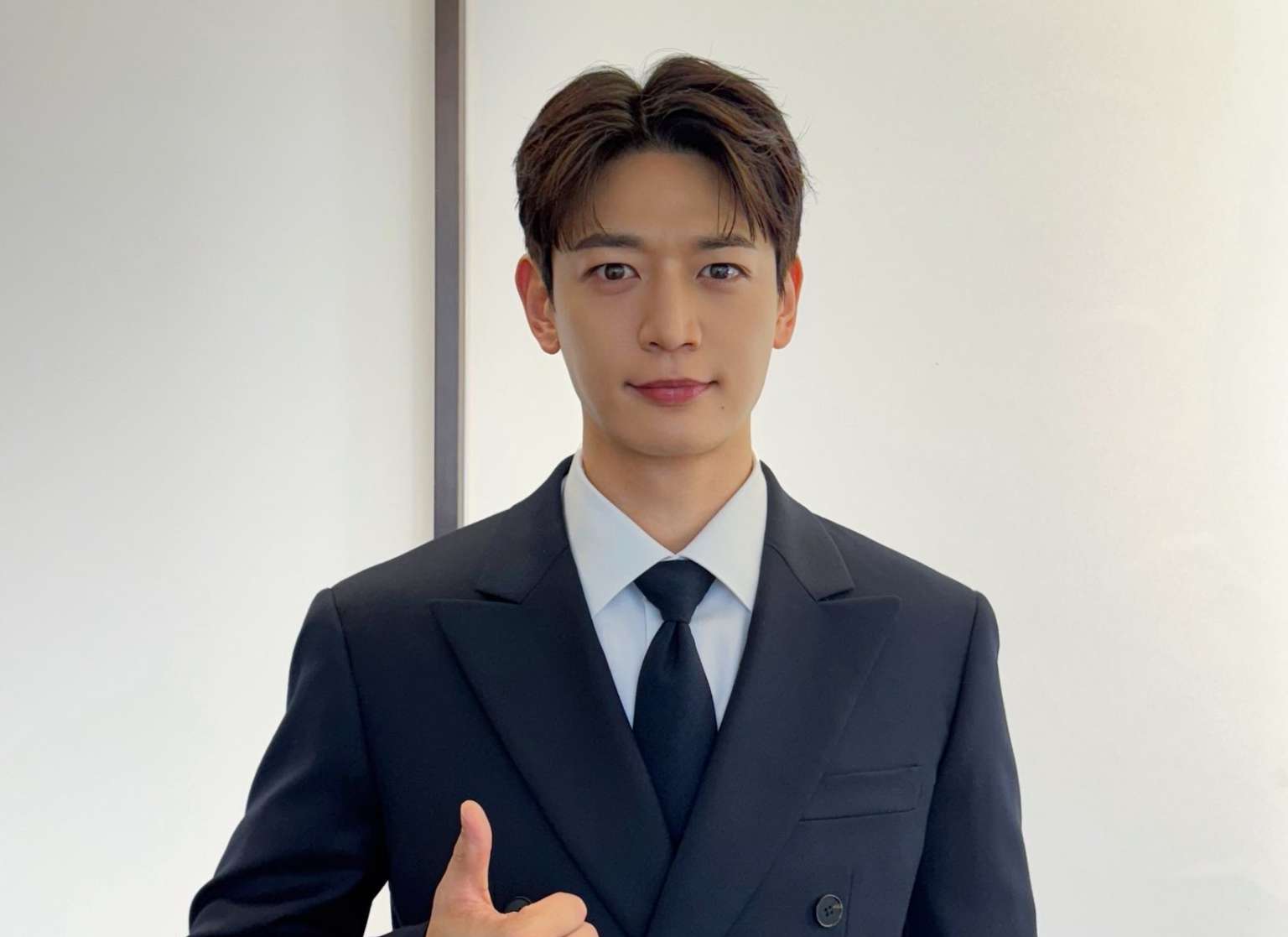 SHINee’s MINHO Spotted in Dubai — What We Know